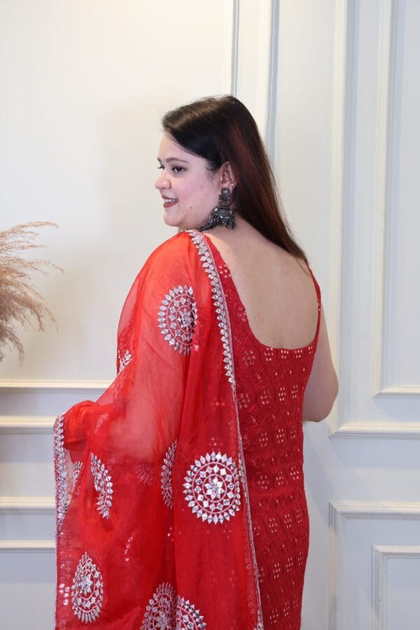 Red Majesty - Image 4