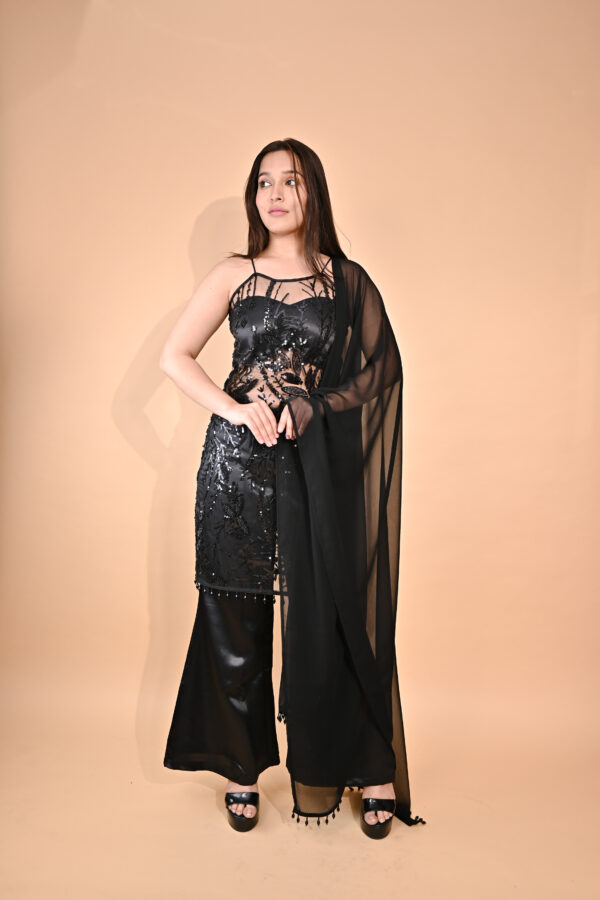 Moonlit Diva - Image 2