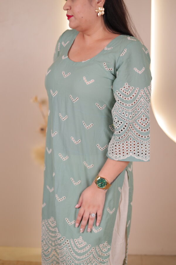 Aafreen - Image 5