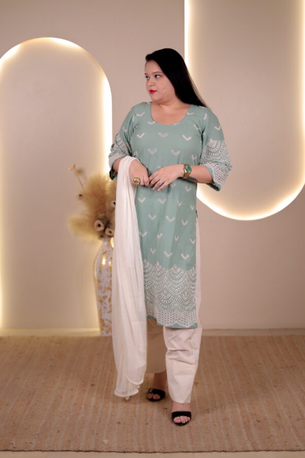 Aafreen - Image 6