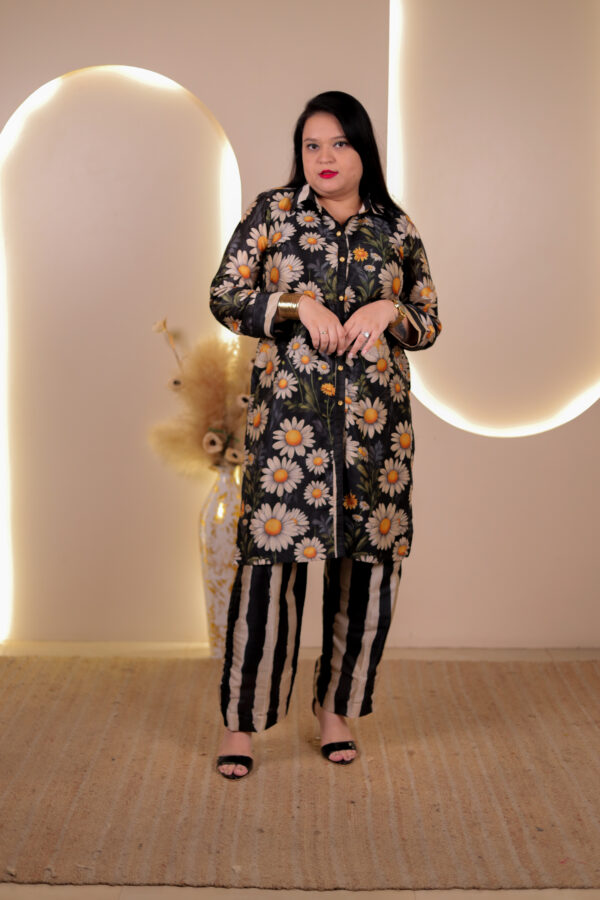 Daisy Noir Chic - Image 9